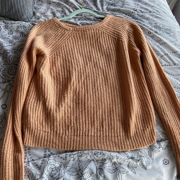 Forever 21 Sweaters - Blush pink knit sweater